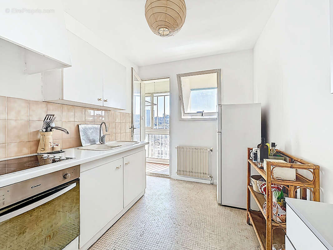 Appartement à MARSEILLE-13E