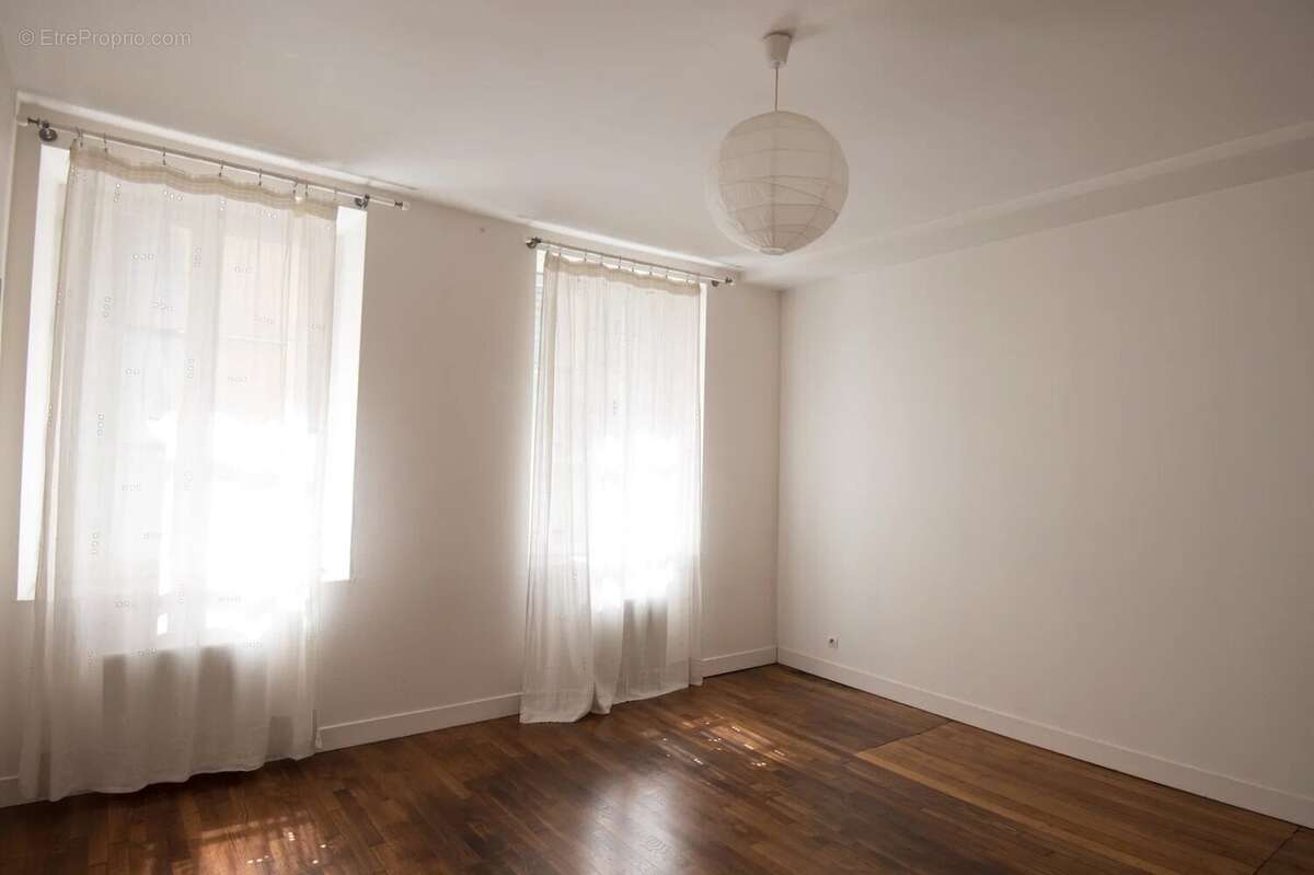 Appartement à VERSAILLES