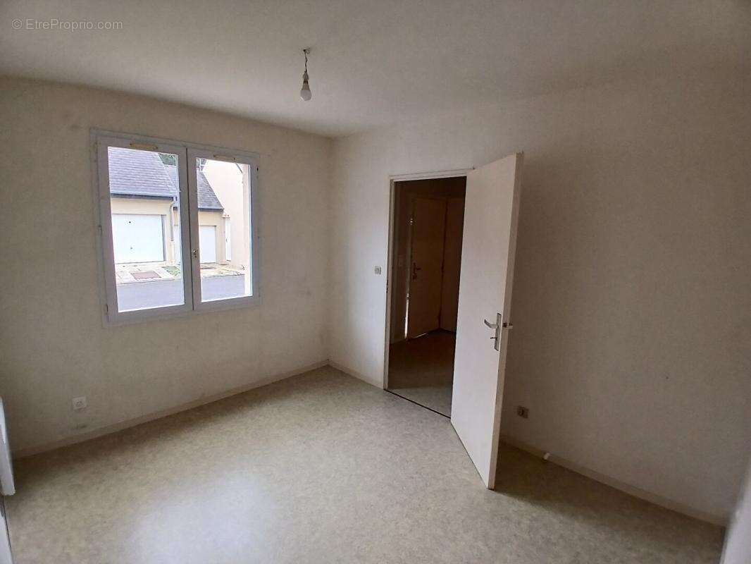 Maison T2 de plain-pied avec garage et jardin - photo 8