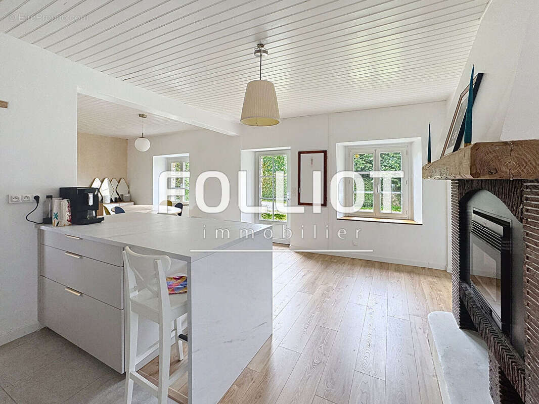 Maison à GOUVILLE-SUR-MER