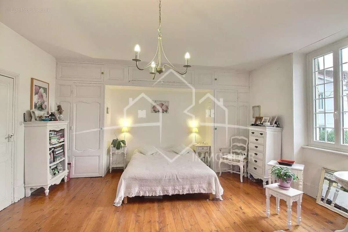 Maison à SAINT-VALLIER