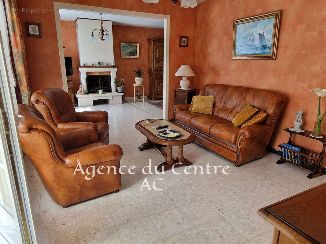 Maison à SAINT-LEONARD