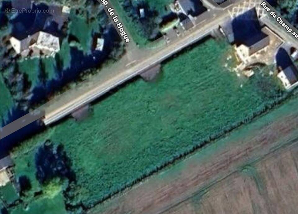 Terrain à MAISONCELLES-PELVEY