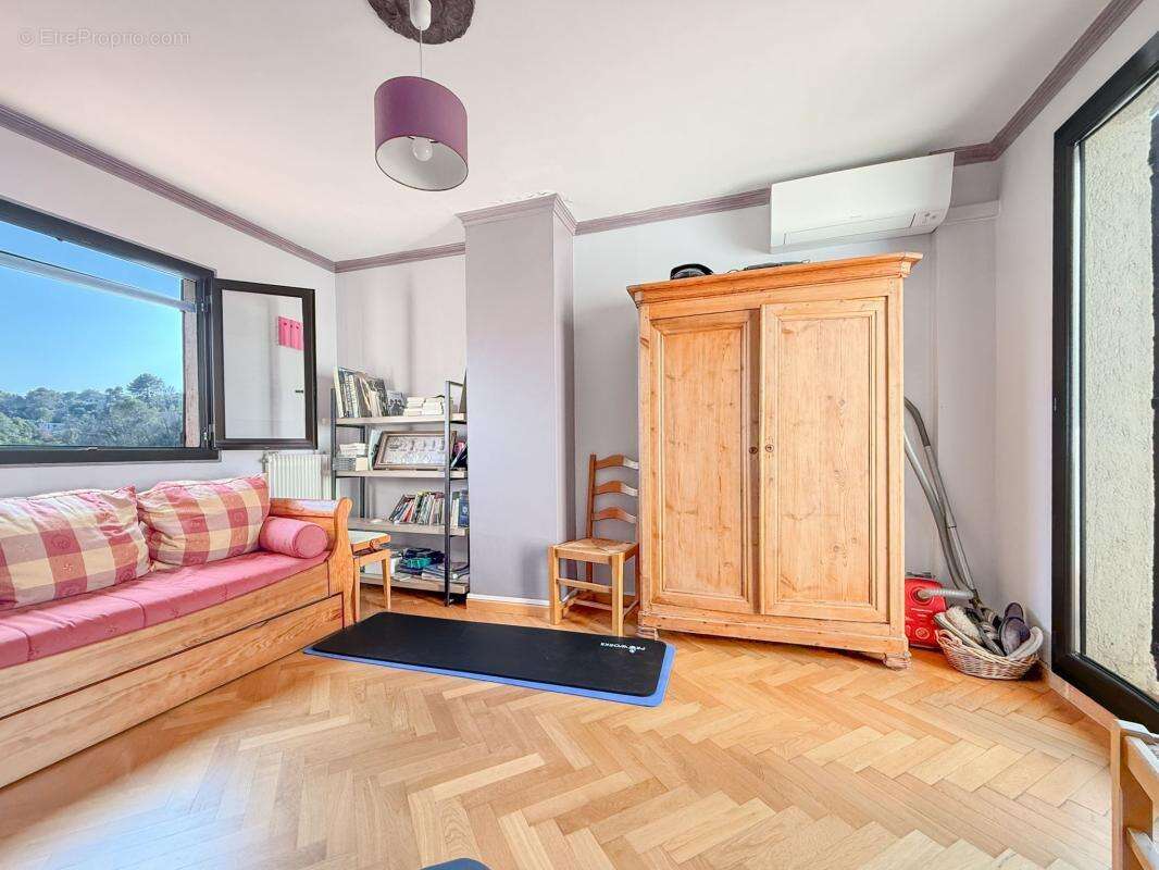 Maison à LA COLLE-SUR-LOUP