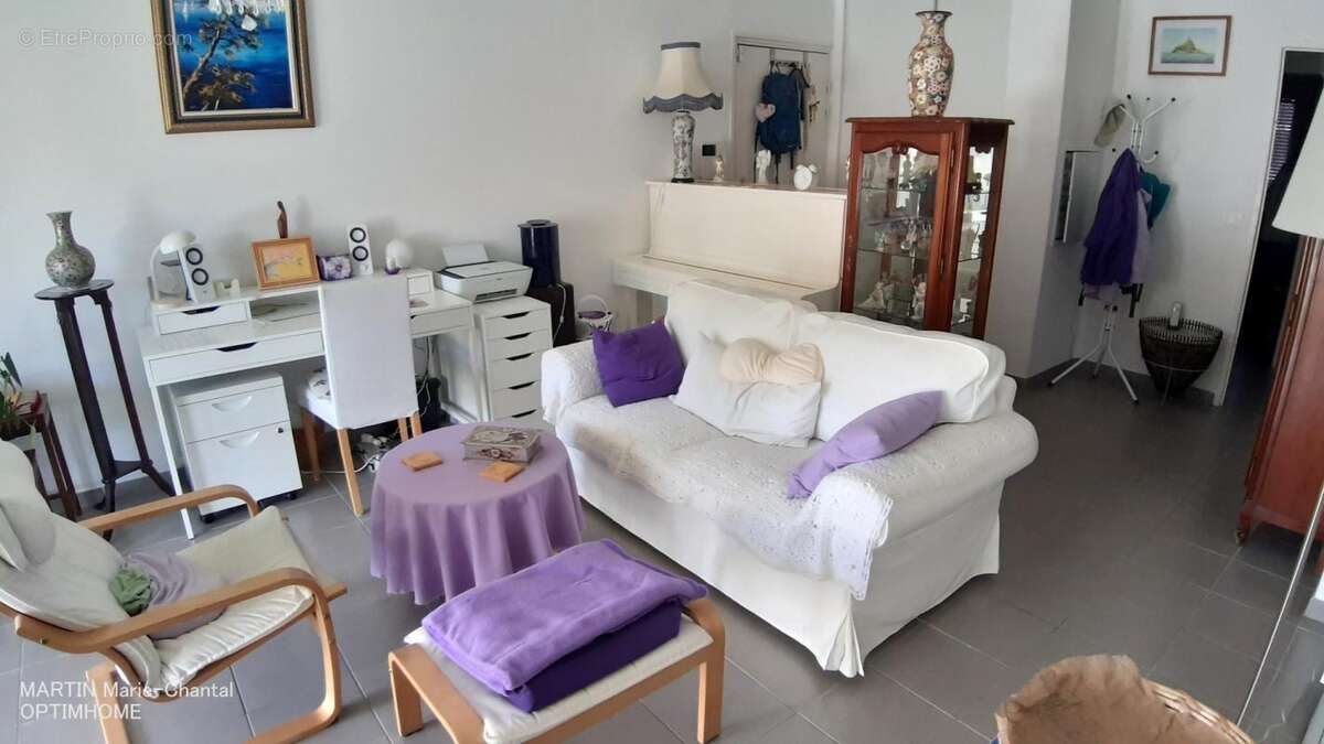 13009 MARSEILLE T3 de 66 m² avec terrasse de 12 m² et box 14 m² – Proche Calanques de Sormiou - photo 3