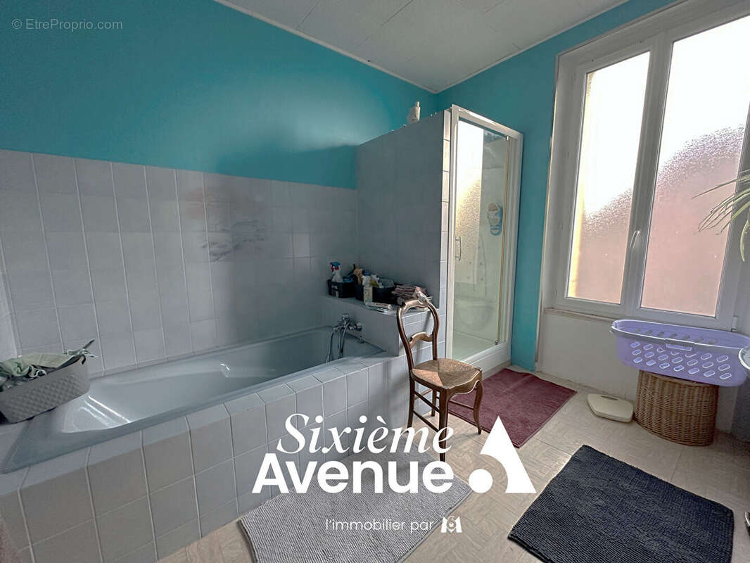 Maison à FERE-CHAMPENOISE