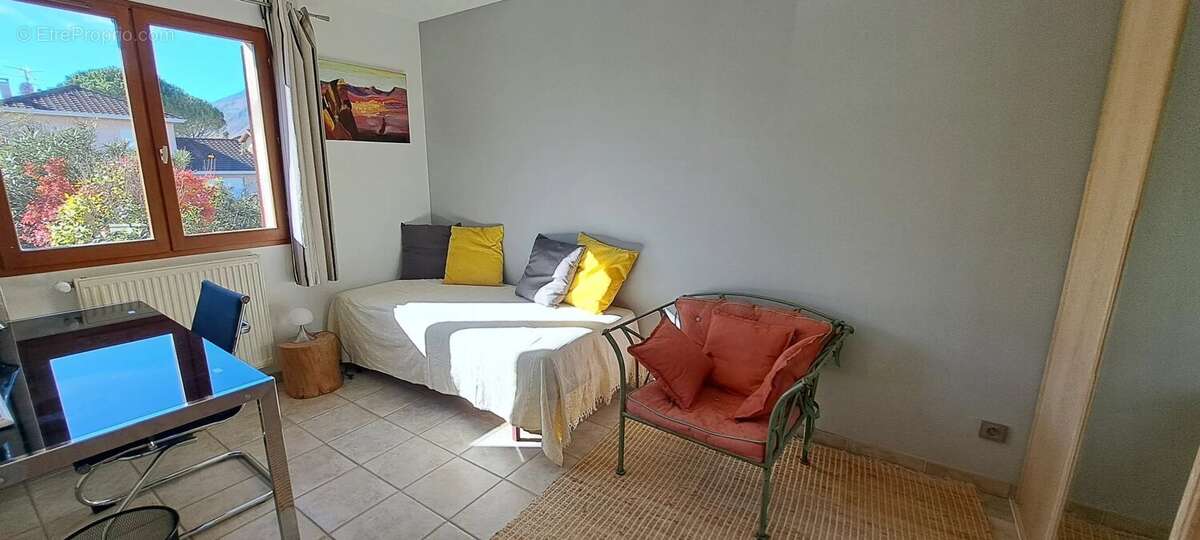 Maison à VARCES-ALLIERES-ET-RISSET