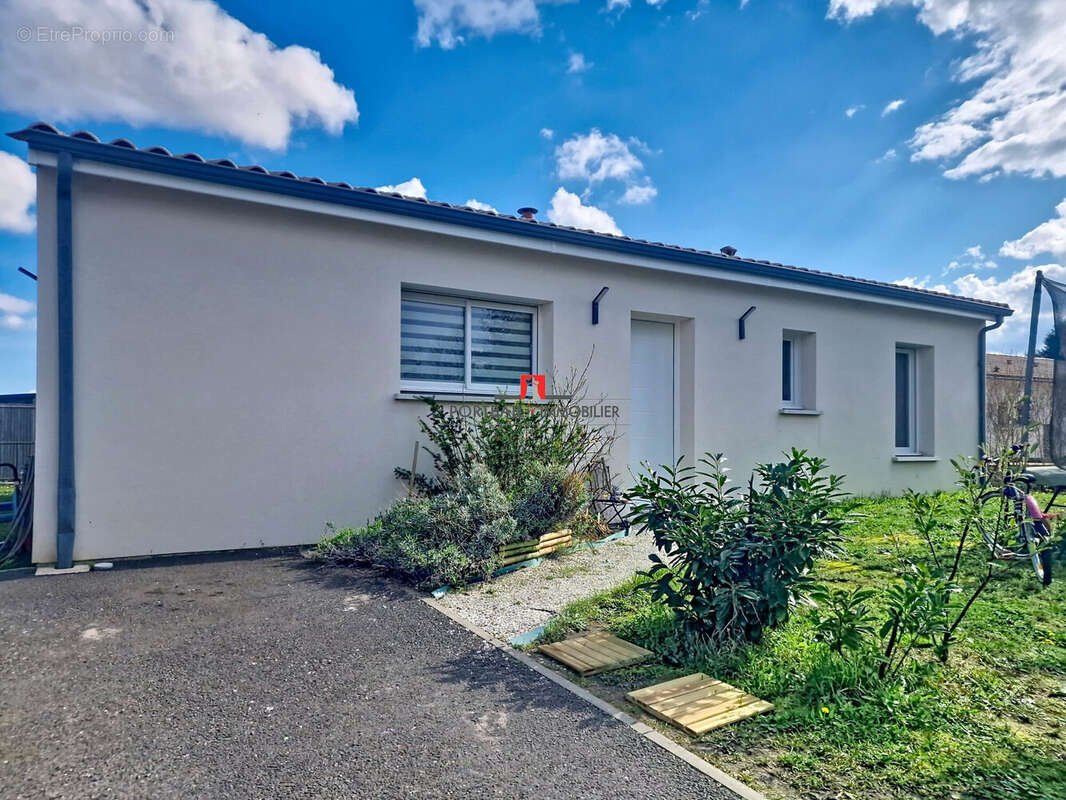 Maison 91 m² à Saint-Andre-De-Cubzac  - photo 7