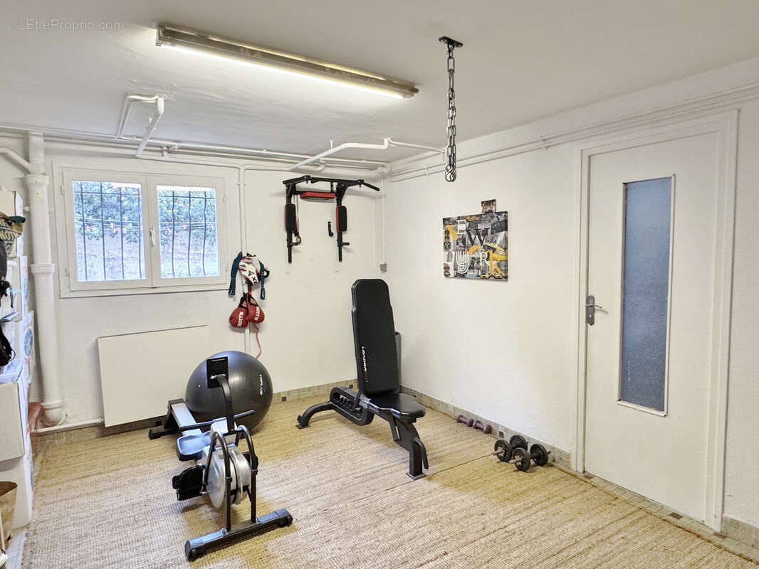 Maison à GREZIEU-LA-VARENNE