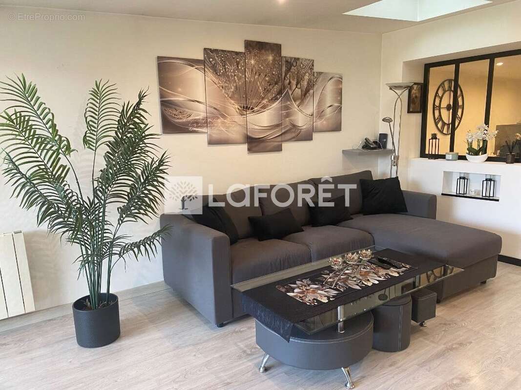 Appartement à ROSNY-SUR-SEINE