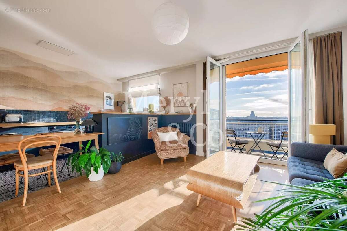Appartement à PARIS-12E