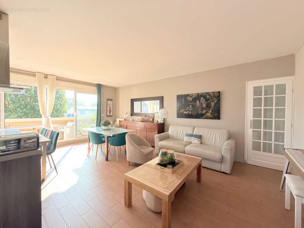 Appartement à RUEIL-MALMAISON