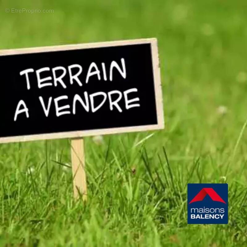 Photo Terrain à Saint-Aubin-Epinay au prix de 85 000€