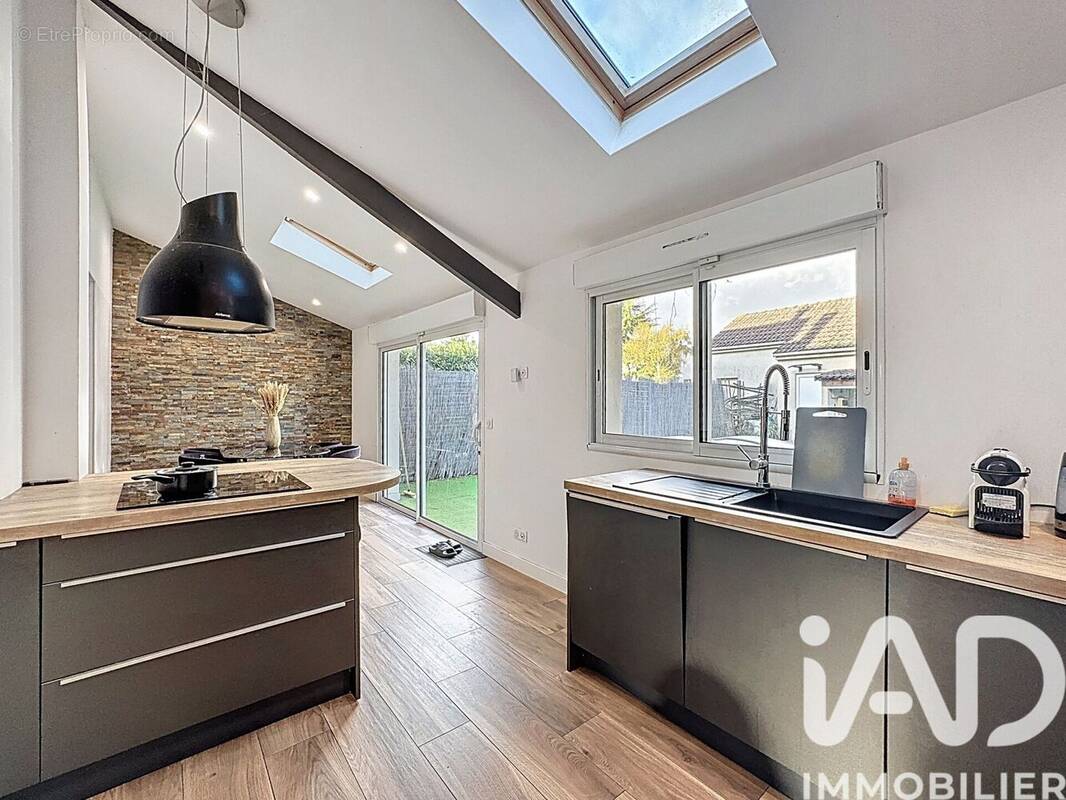 Photo 1 - Maison à MOISSY-CRAMAYEL