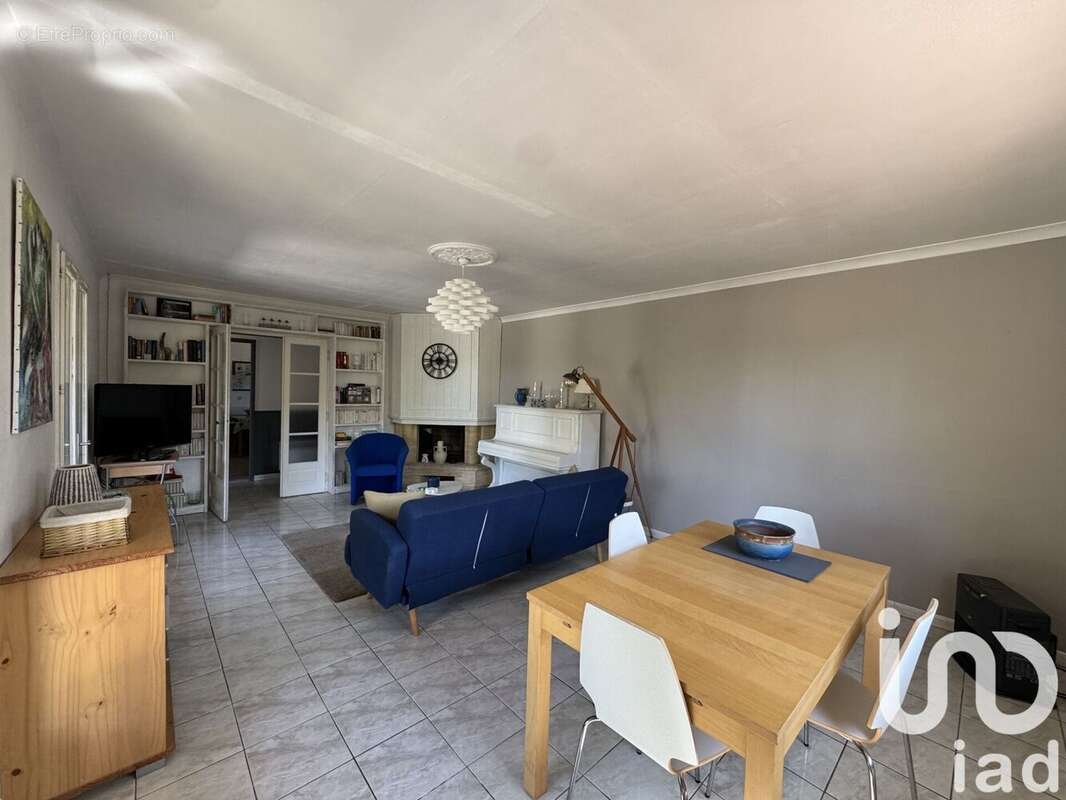 Maison 145 m² à Massillargues-Attuech  - photo 7