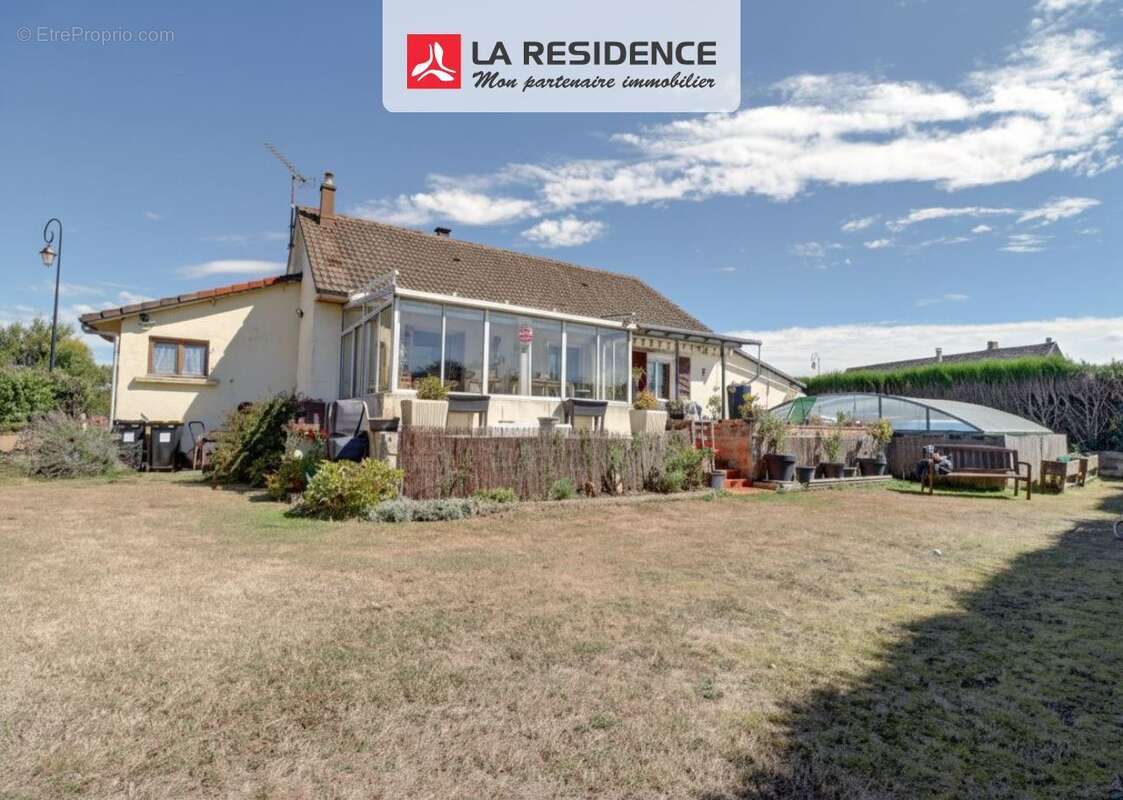 Maison à MOUFLAINES