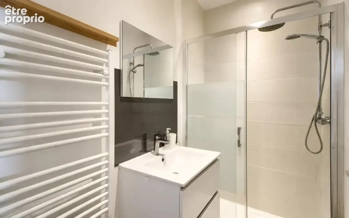 VANNES CENTRE – Appartement 114m² à fort rendement – Usage mixte & Potentiel 2 à 3 lots - photo 5