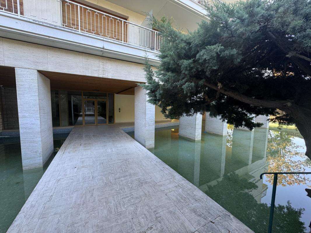 Angers place du lycee - t4 dans residence de standing - photo 12