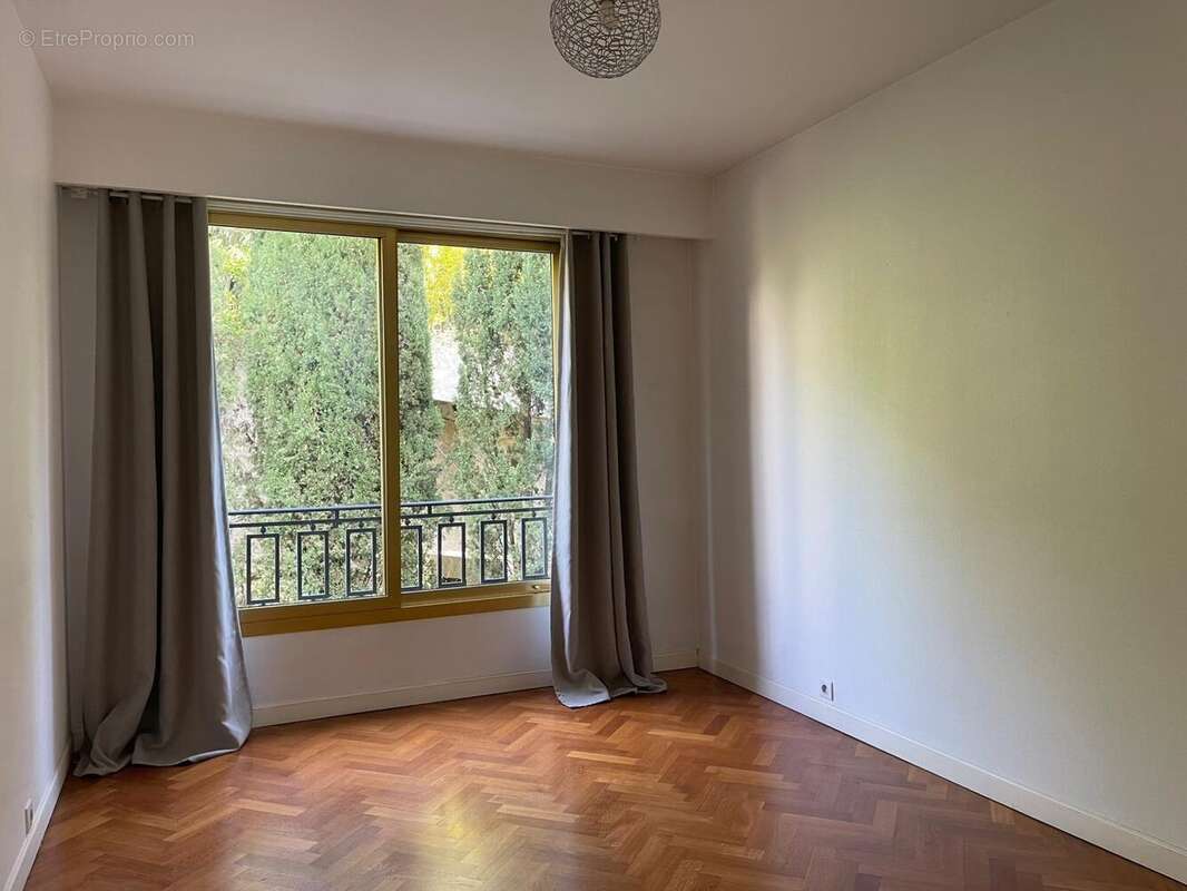   - Appartement à NICE