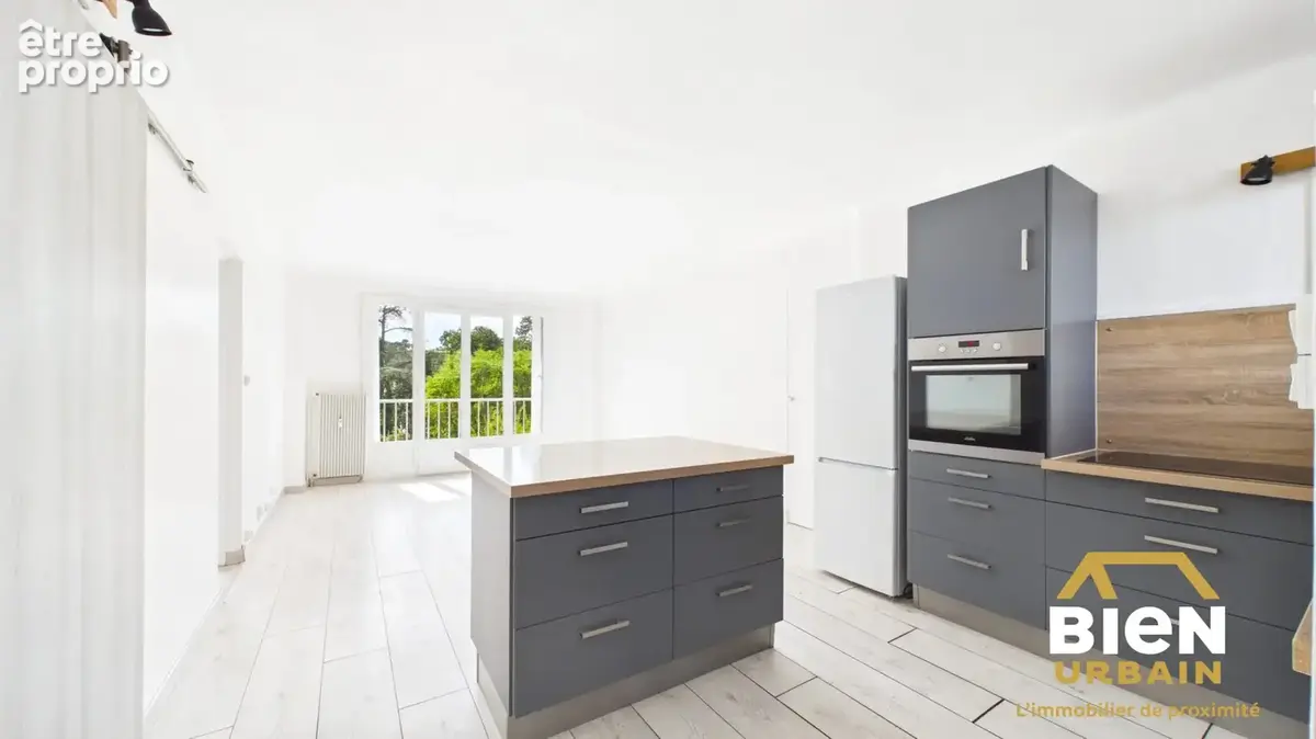 Appartement 2 pièces 45 m² à vendre à Nimes (30000) - photo 2