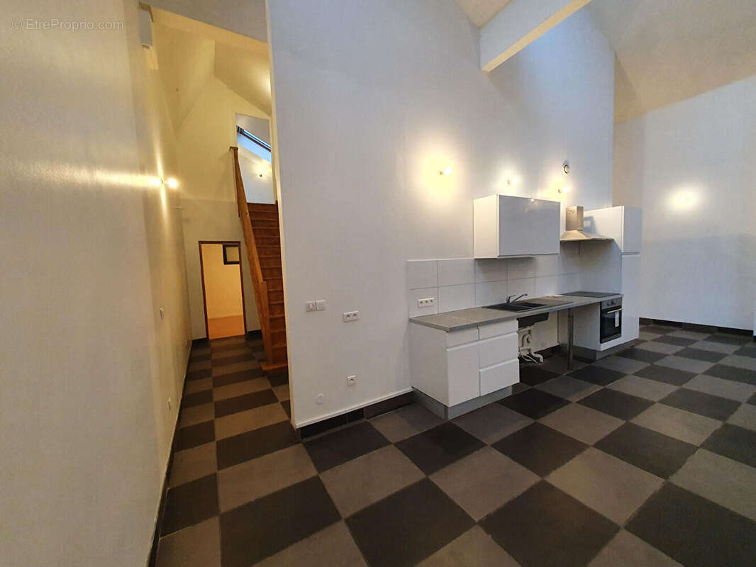 Loft St Quentin 5 pièce(s) 155 m2 - photo 4