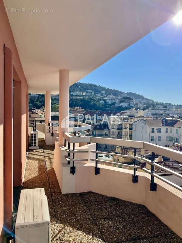 Appartement à NICE