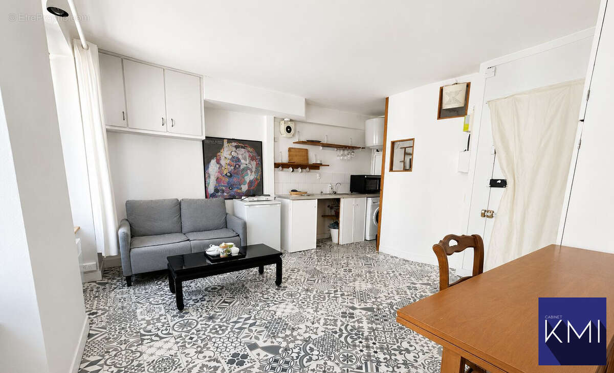 Appartement à PARIS-11E