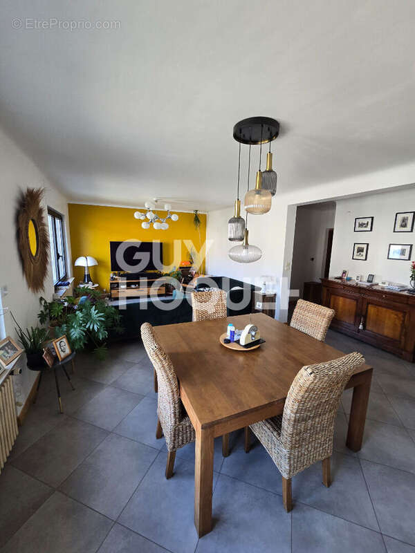 Maison à GUENANGE