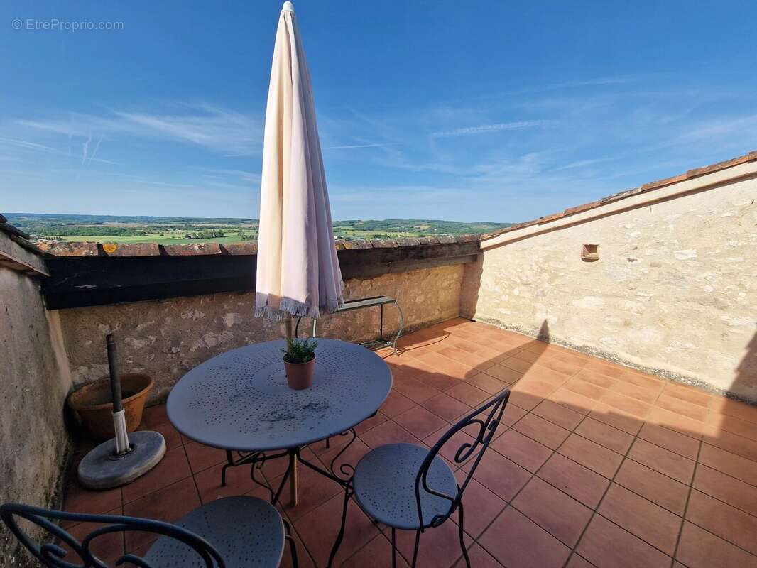 Appartement à MONFLANQUIN