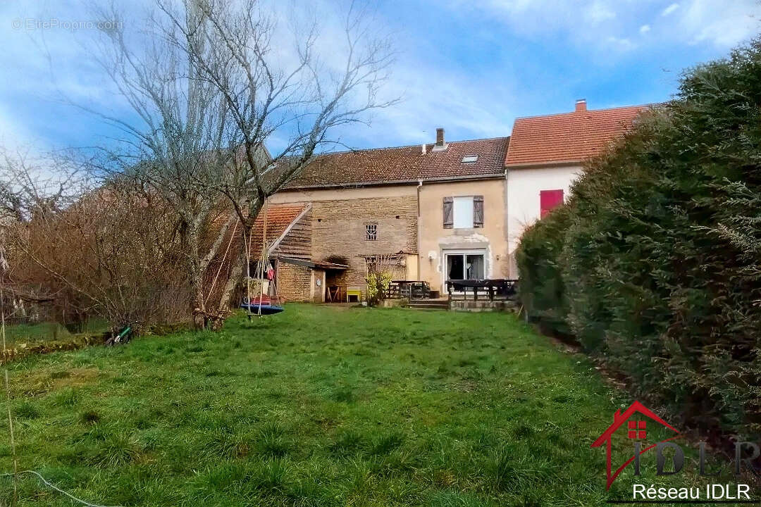 Maison à BLESSONVILLE
