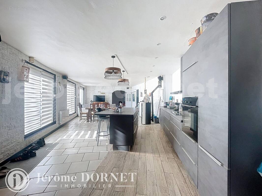 halloy_00002 - Maison à GRANDVILLIERS