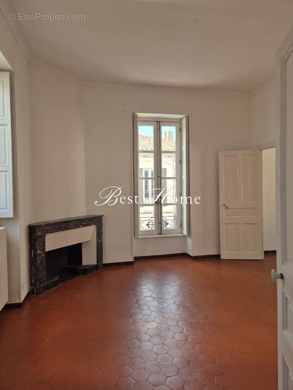 Appartement à NIMES