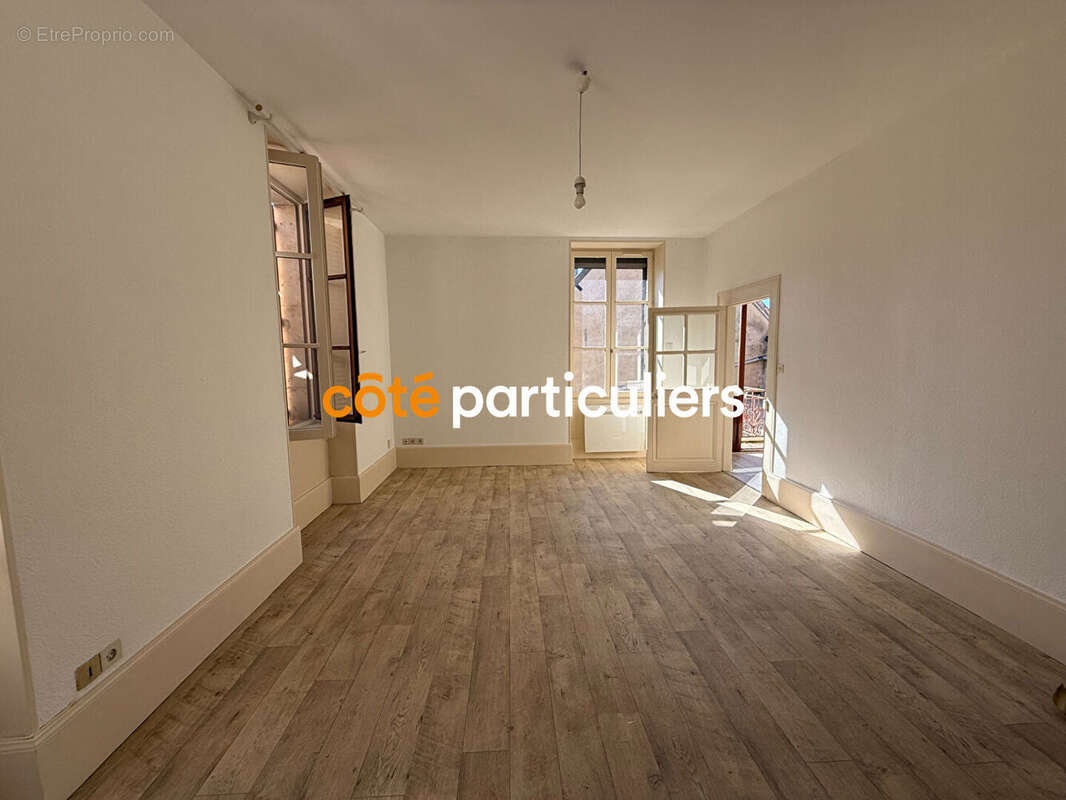 Appartement à SAINT-AMAND-MONTROND