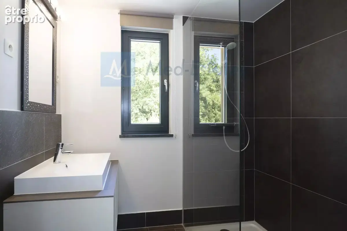 Grimaud - Appartement d'exception avec piscine au pied du village de grimaud - photo 14
