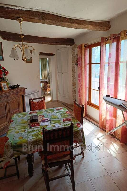Appartement à TOUET-SUR-VAR