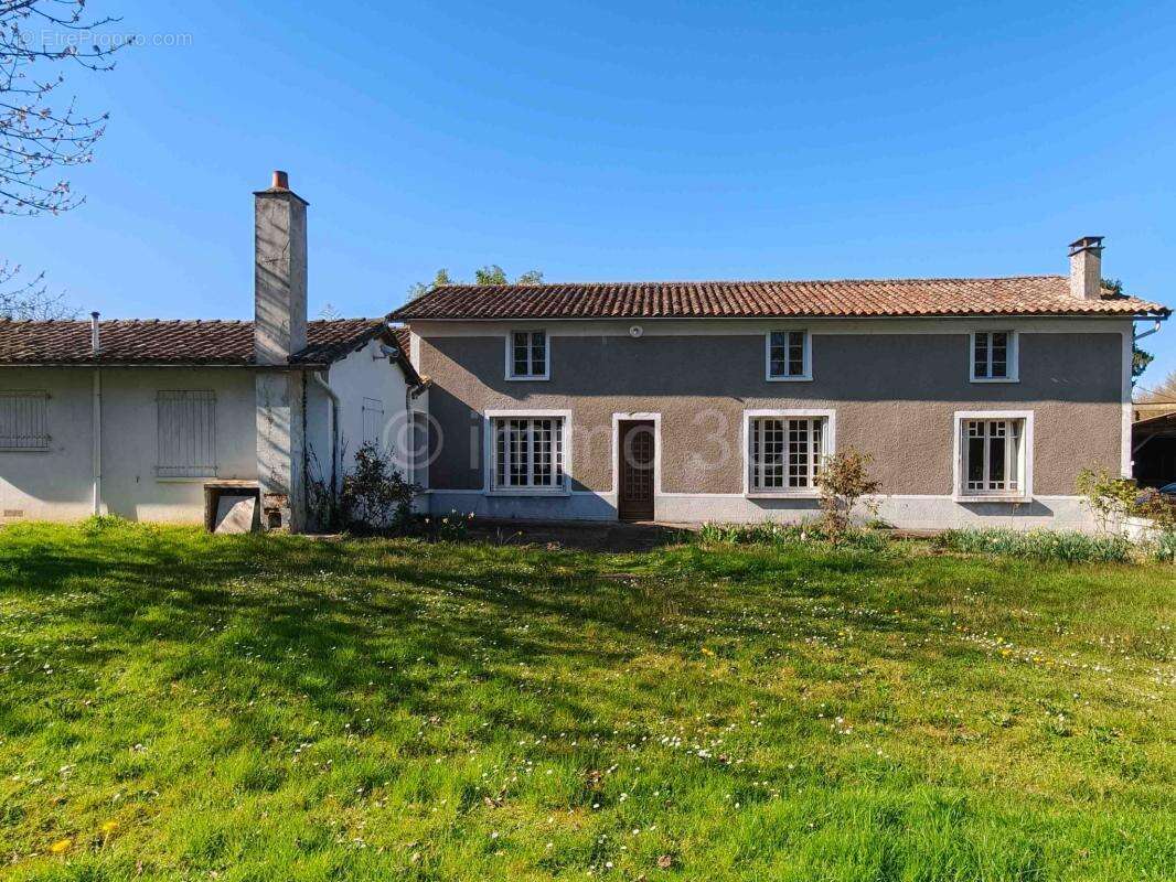 Maison à SAUZE-VAUSSAIS