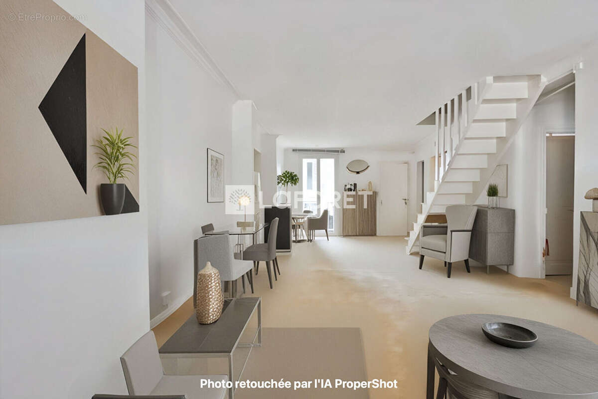 Appartement à PARIS-14E