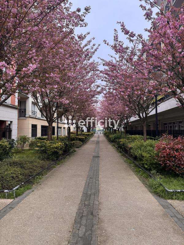 Appartement à VILLENEUVE-LA-GARENNE