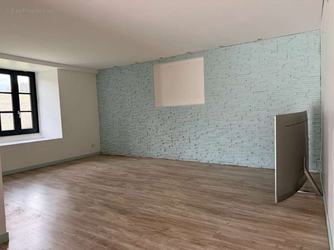 Maison à LABATIE-D'ANDAURE