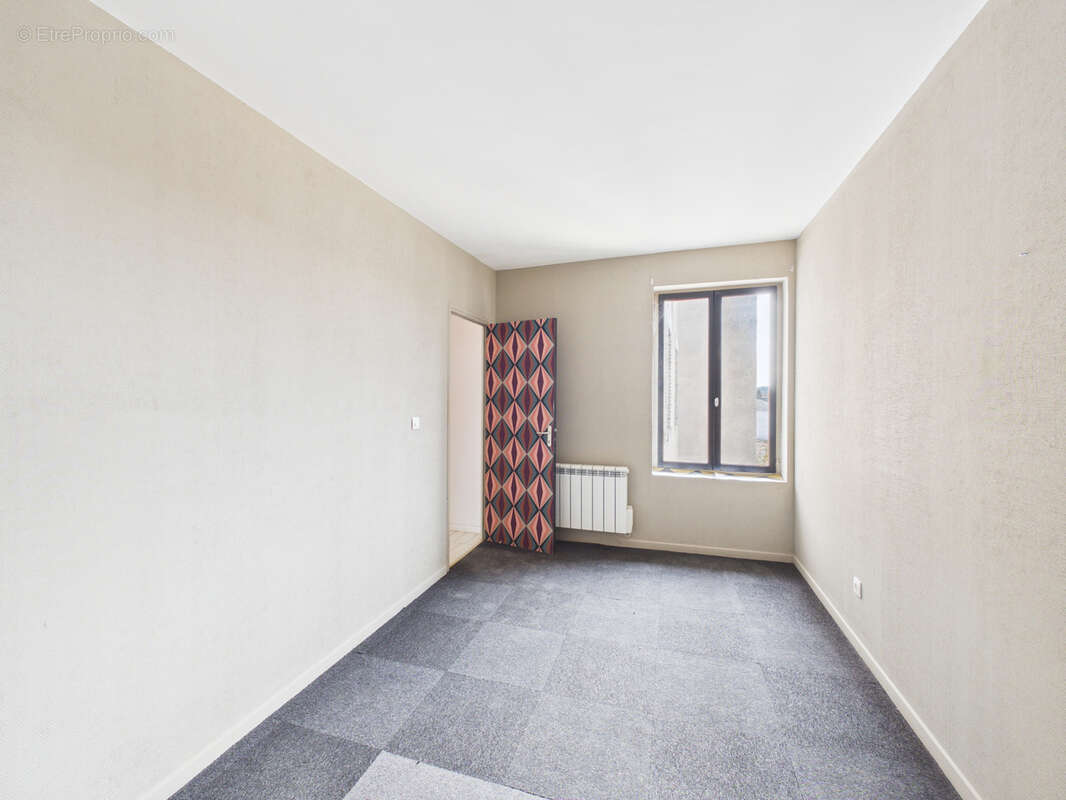 Maison à CRAPONNE-SUR-ARZON