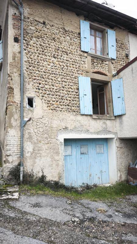Maison à MONTRIGAUD