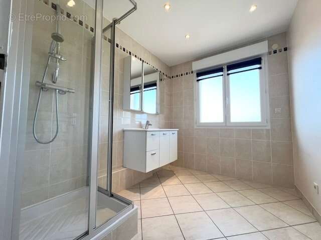 Maison à ROCHE-LA-MOLIERE