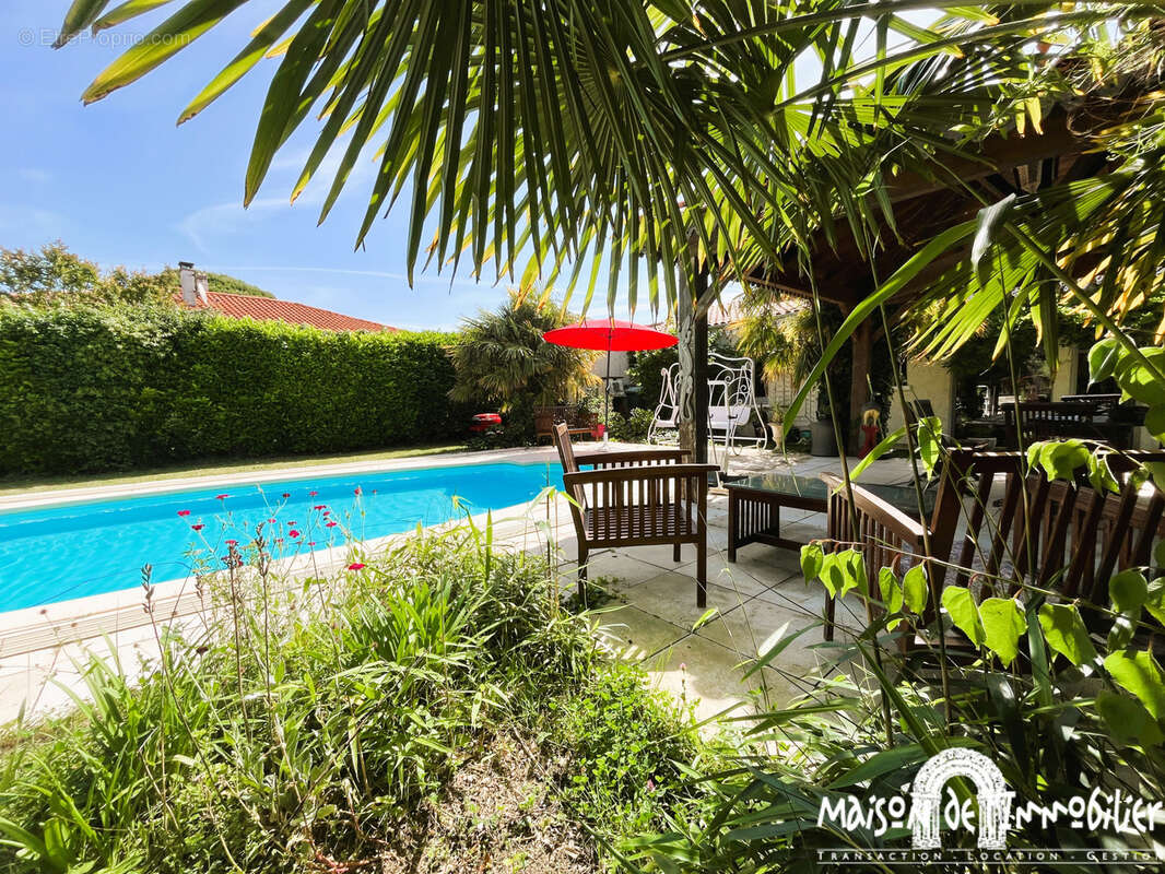 Maison à MESCHERS-SUR-GIRONDE