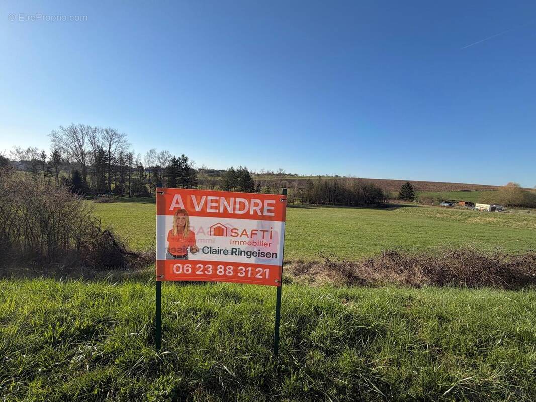 Photo 1 - Terrain à REMERING-LES-PUTTELANGE