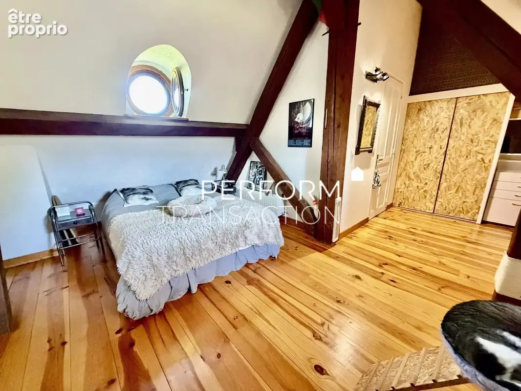 Herbeys-t3 duplex dans le chateau - photo 14