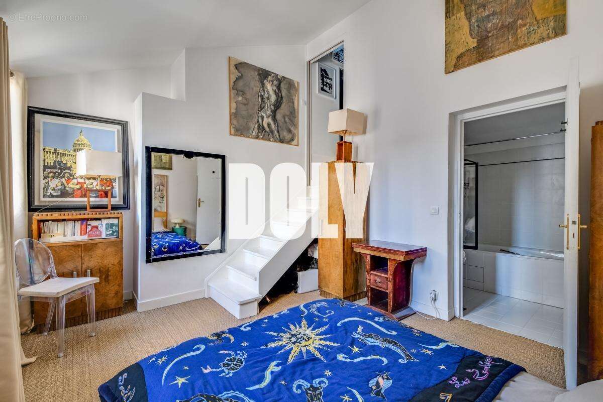 Appartement à PARIS-1E