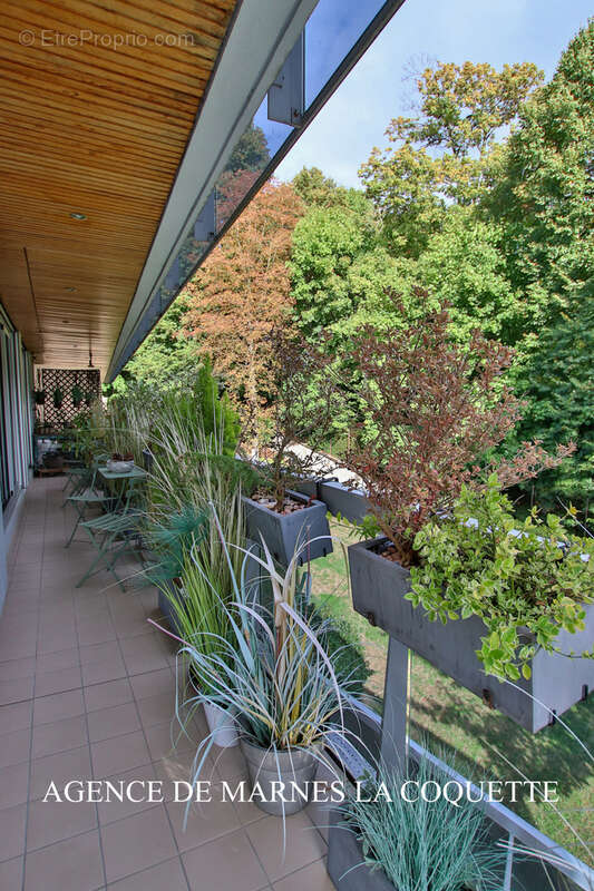 Appartement à VILLE-D&#039;AVRAY