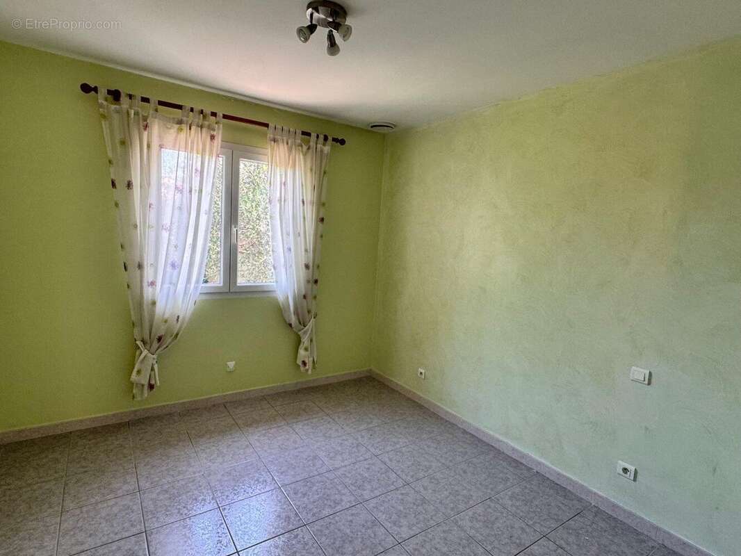 Photo 8 - Maison à LEZIGNAN-LA-CEBE