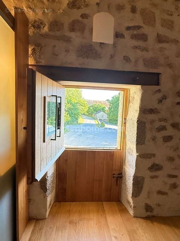 Maison à DUN-LE-PALESTEL