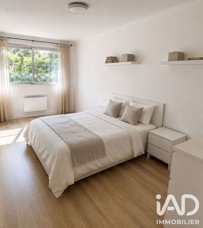 Photo 2 - Appartement à COURBEVOIE